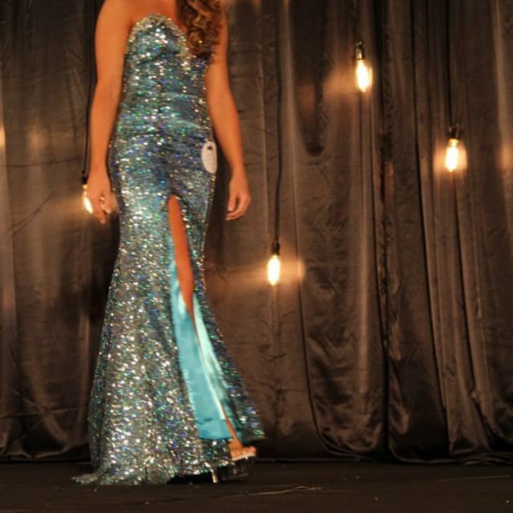 Pageant Number - Picture 10 of 10